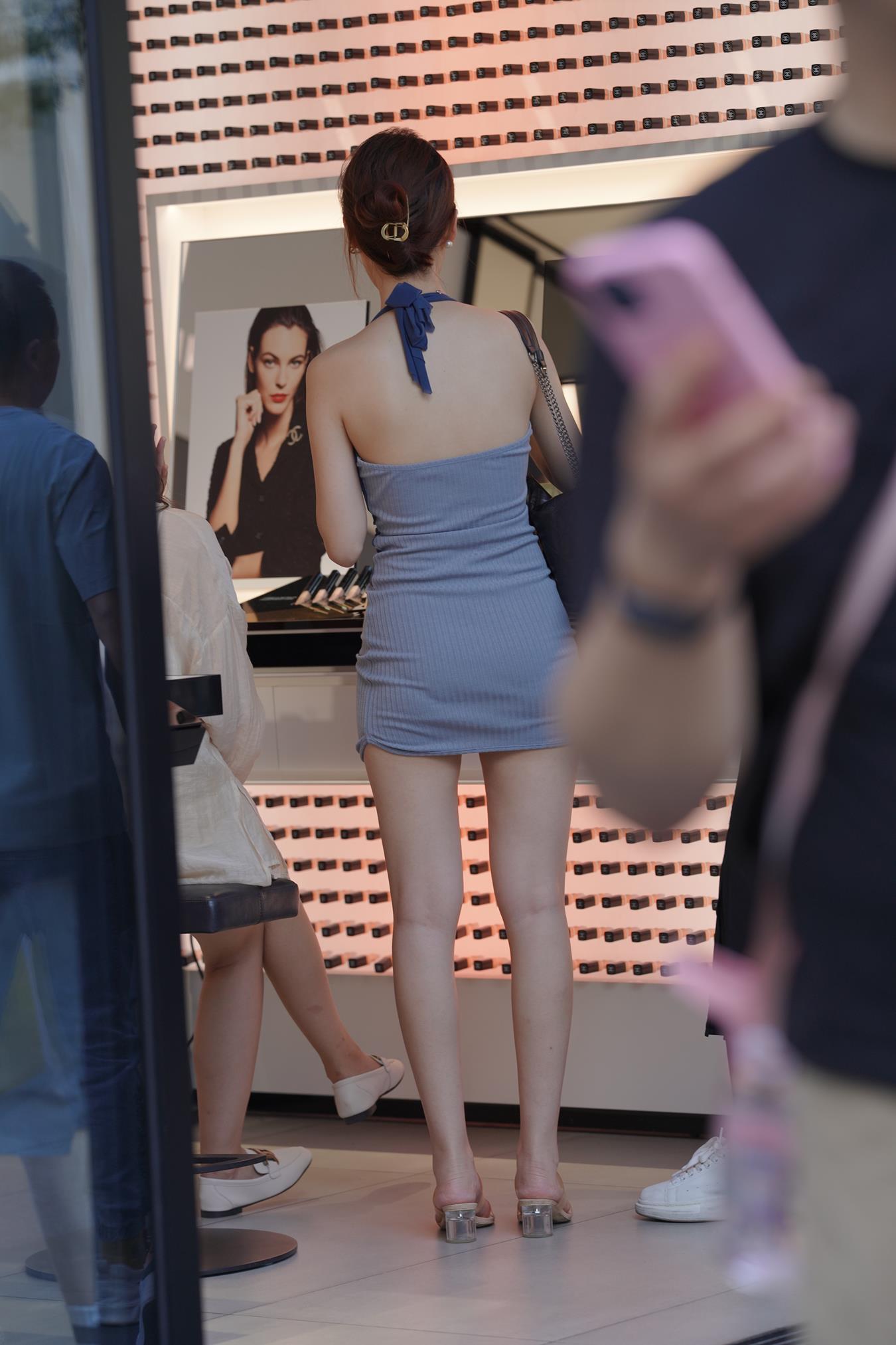 图片[1]-精选唯美街拍 NO.1171 连体包臀裙小解解 （1）[100P]-草丛看图