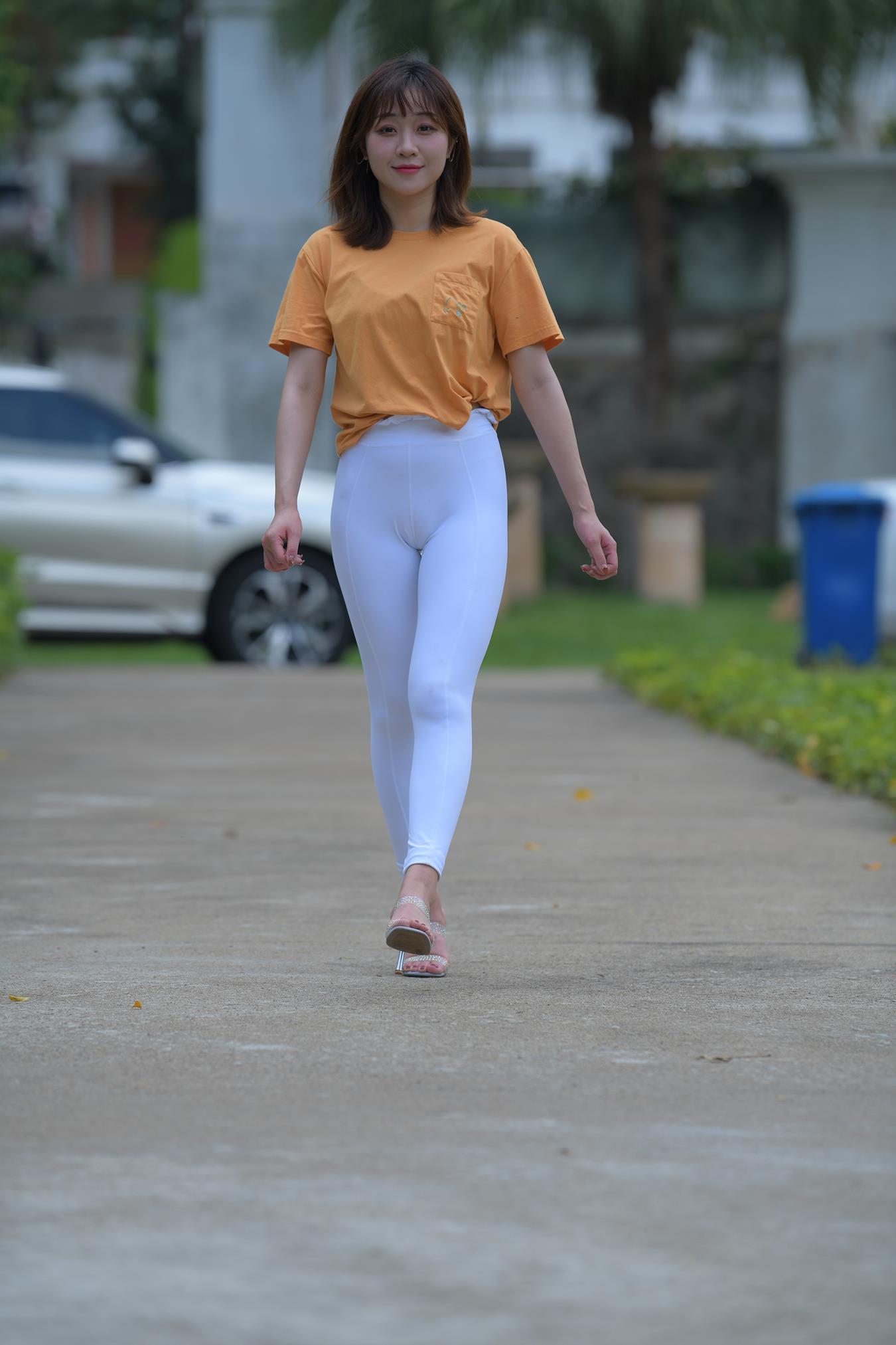 图片[2]-精选唯美街拍 NO.1195 阳光明媚的下午，她迟到了（6）[84P]-草丛看图