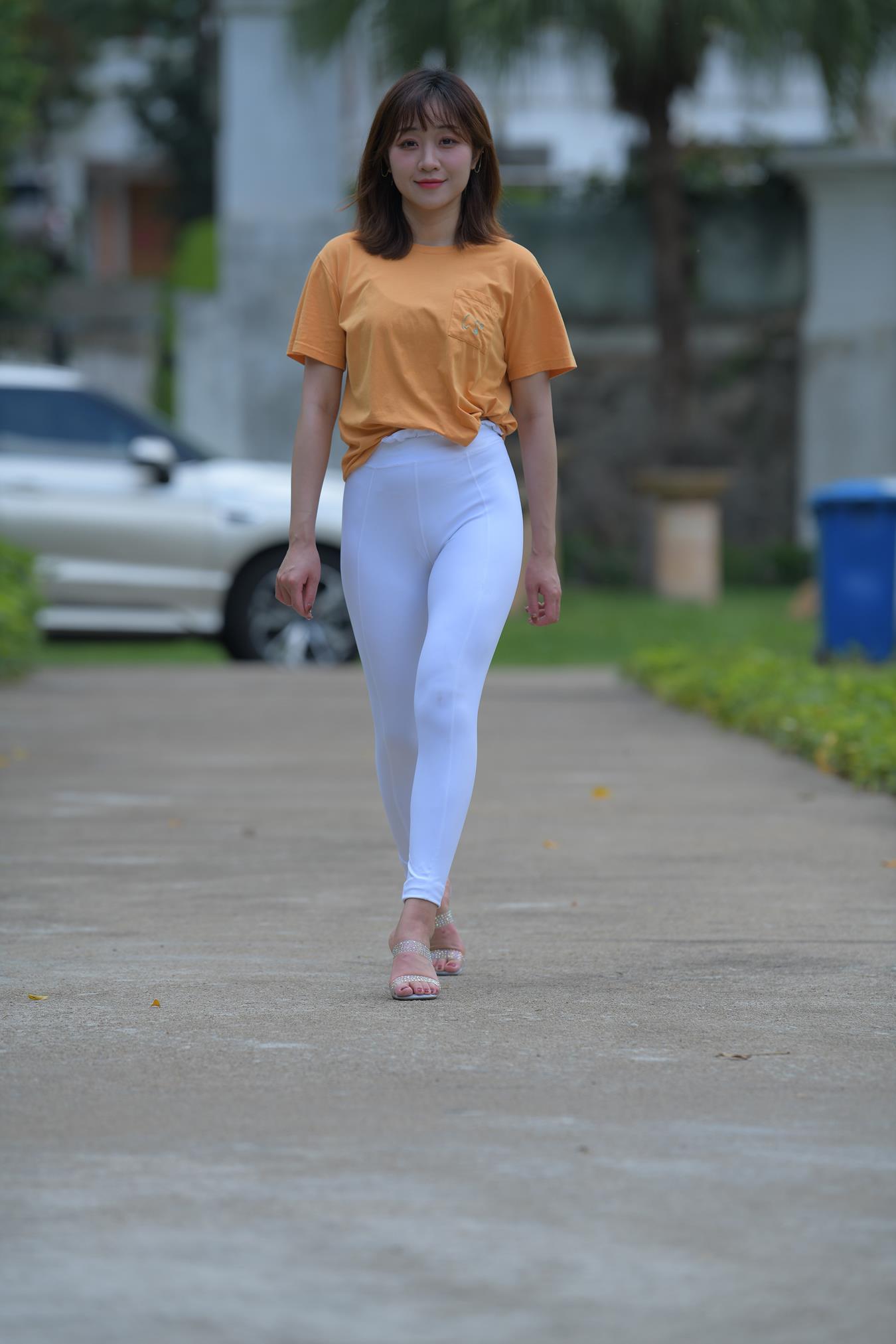 图片[3]-精选唯美街拍 NO.1195 阳光明媚的下午，她迟到了（6）[84P]-草丛看图