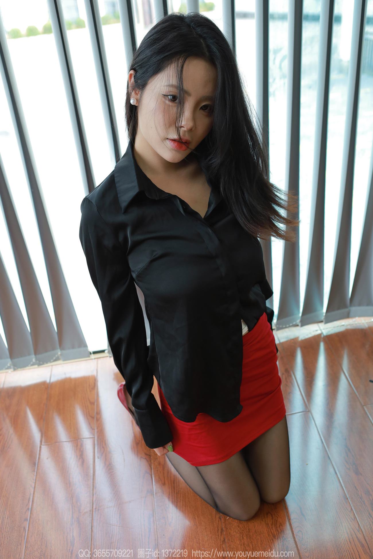 图片[7]-精选[IESS异思趣向] 2024.10.10 丝享家1868：兔兔《黑丝红裙（上）》[75P]-草丛看图