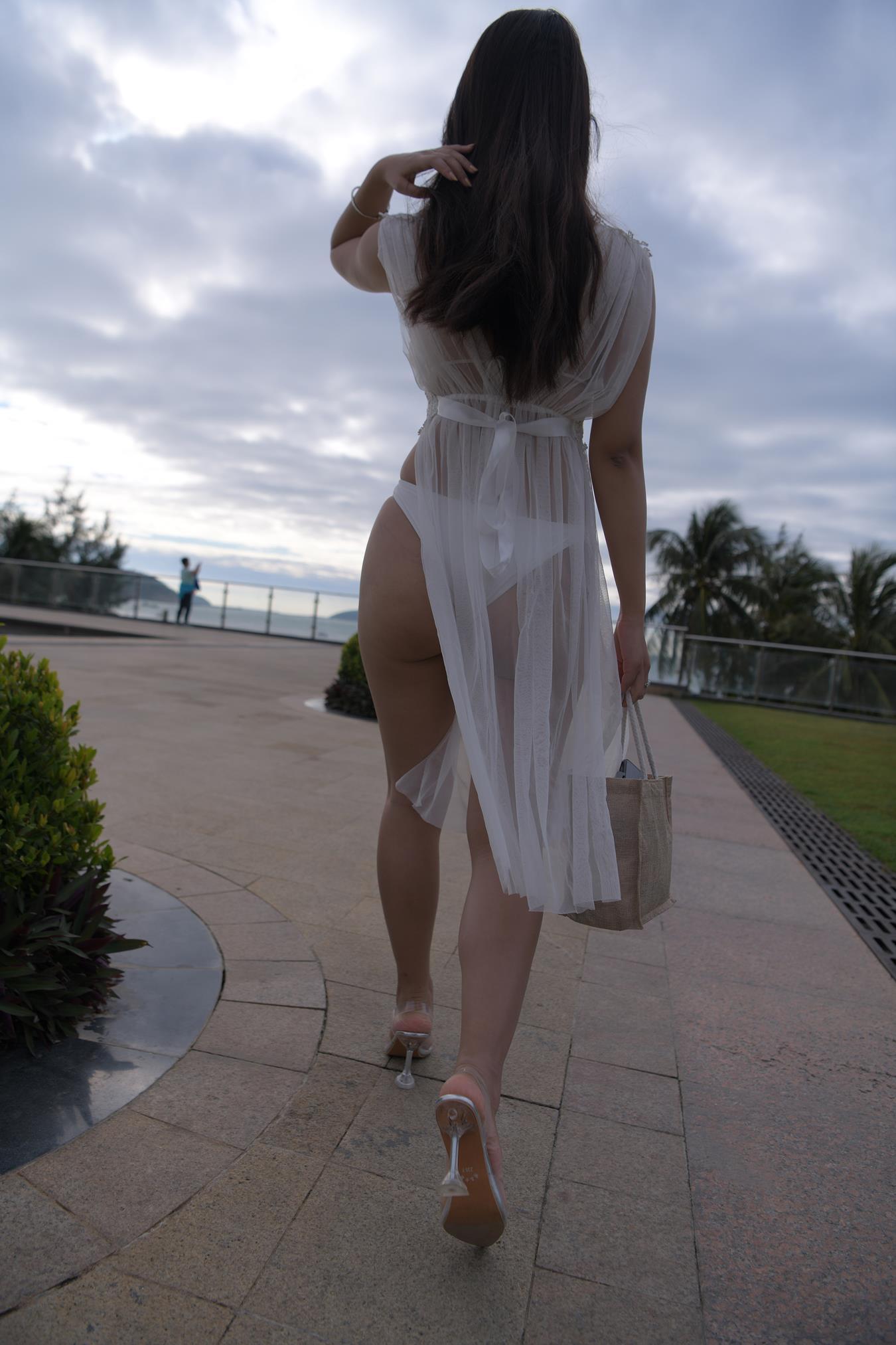 图片[2]-精选唯美街拍 NO.1199 白色彼基尼女孩 (2) [84P]-草丛看图