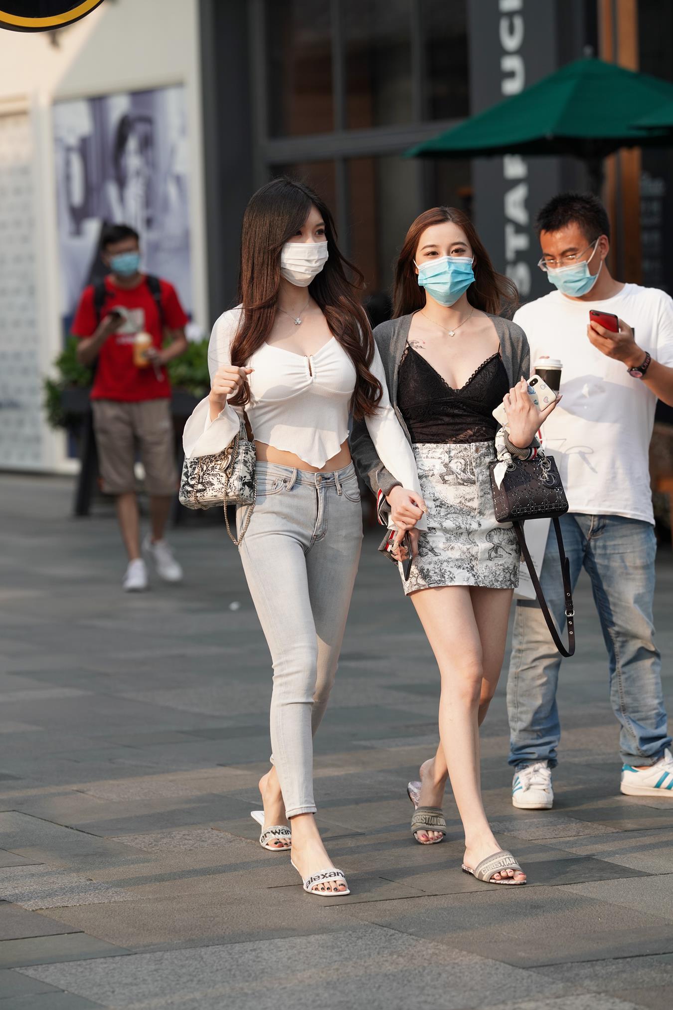 图片[1]-精选唯美街拍 NO.1142 极品闺蜜 [116P]-草丛看图