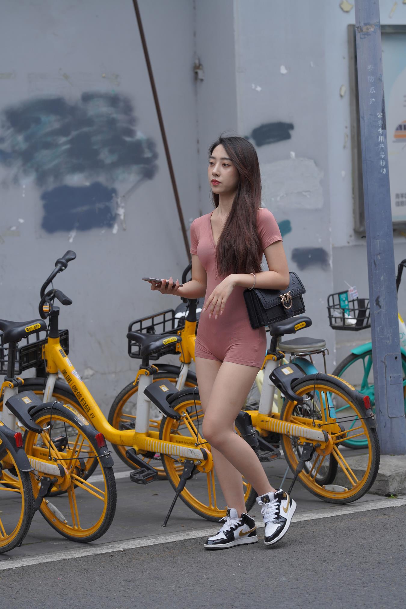 图片[5]-精选唯美街拍 NO.1158  Is It Just Me？(2) [84P]-草丛看图