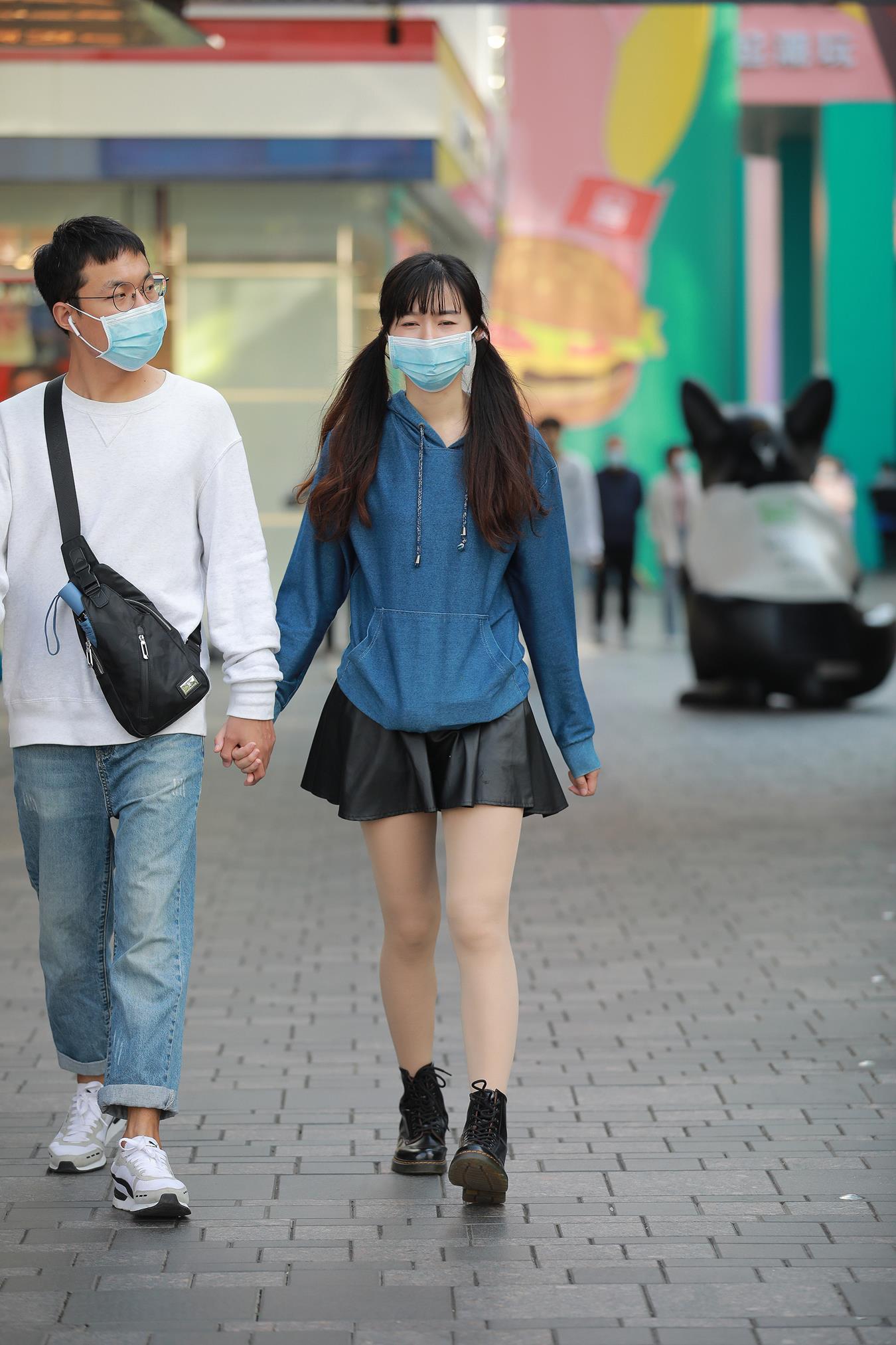 图片[3]-精选唯美街拍 NO.1152  皮裙肉丝女友[64P]-草丛看图