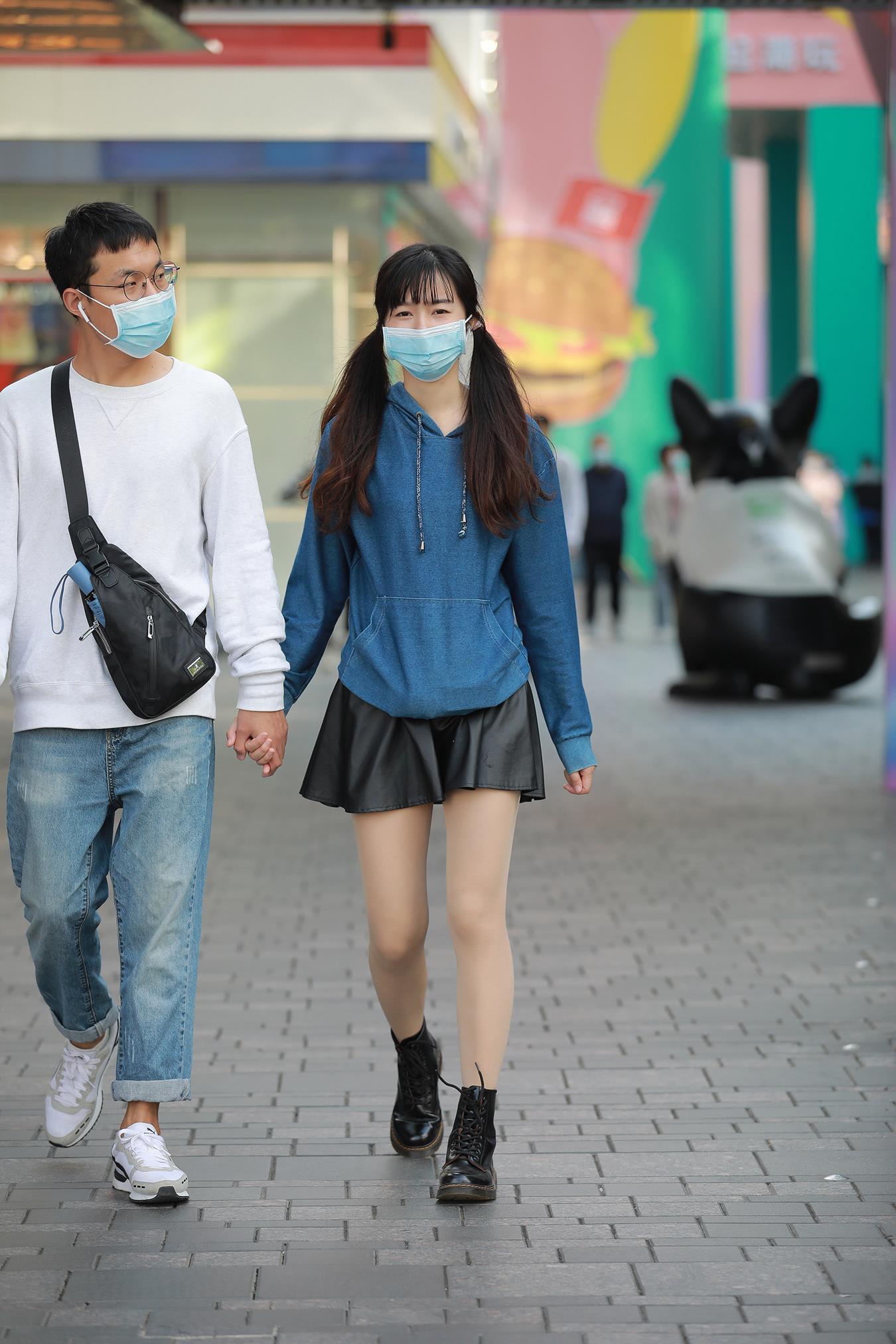 图片[4]-精选唯美街拍 NO.1152  皮裙肉丝女友[64P]-草丛看图