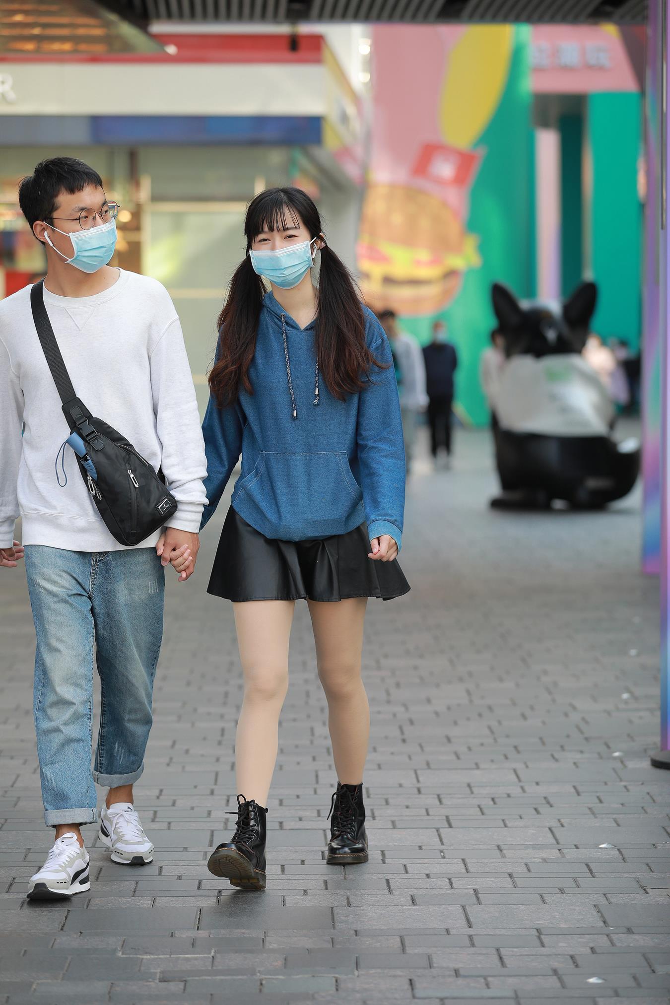 图片[7]-精选唯美街拍 NO.1152  皮裙肉丝女友[64P]-草丛看图