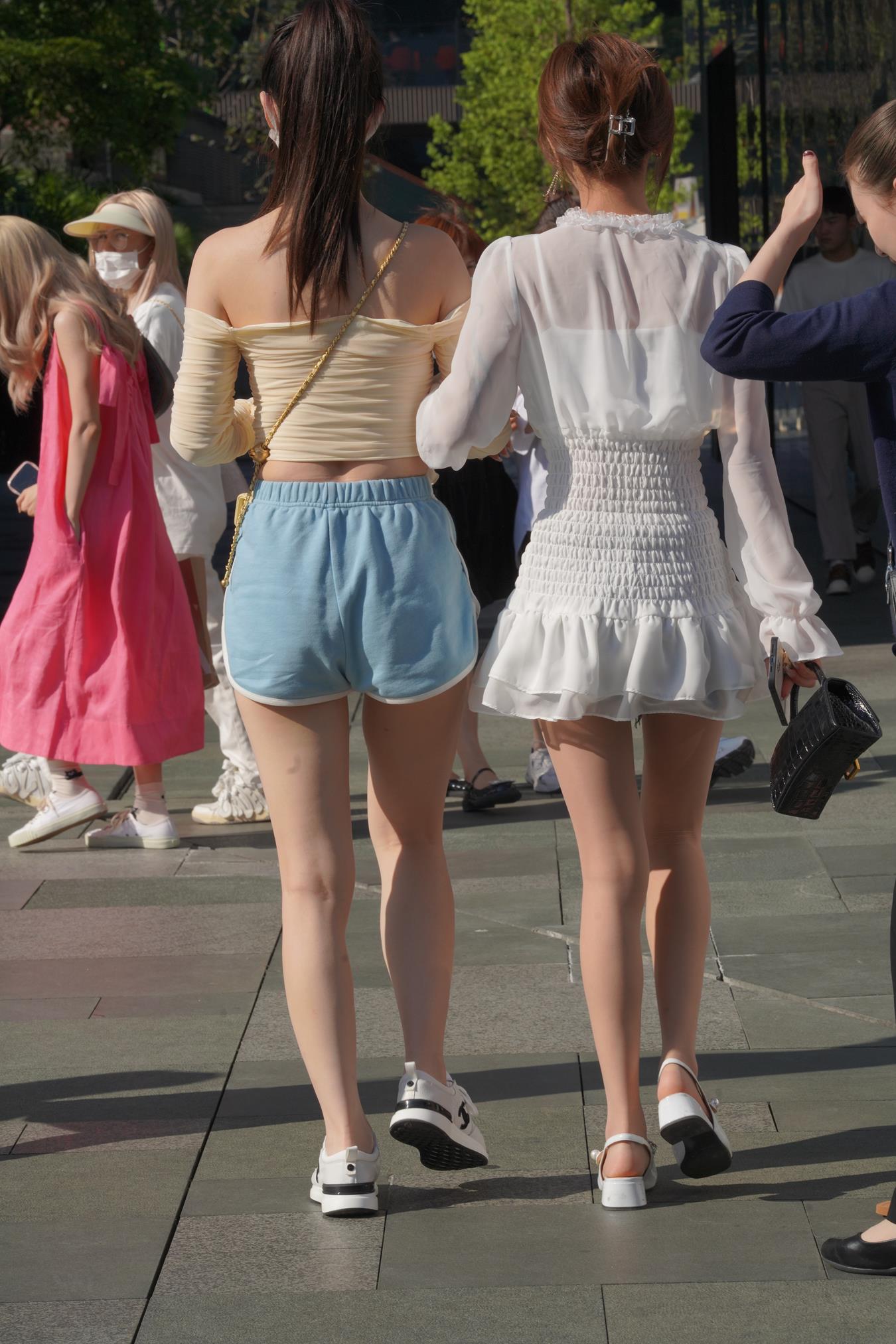 图片[1]-精选唯美街拍 NO.1146 气质美眉 （1）[100P]-草丛看图