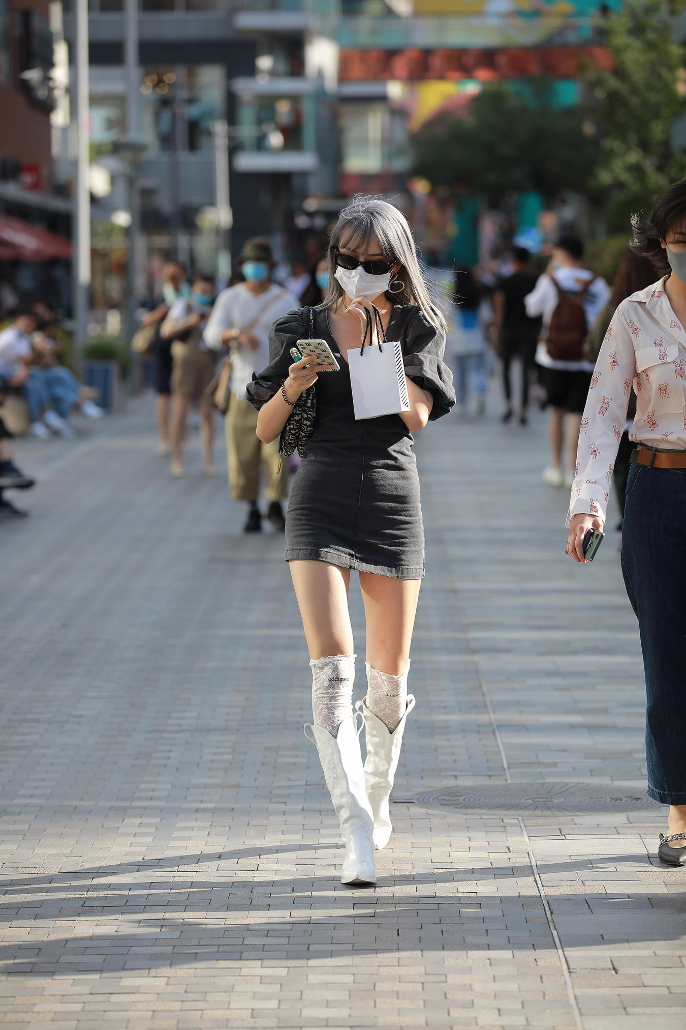 图片[2]-精选唯美街拍 NO.1184 – 包臀裙长腿闺蜜[102P]-草丛看图