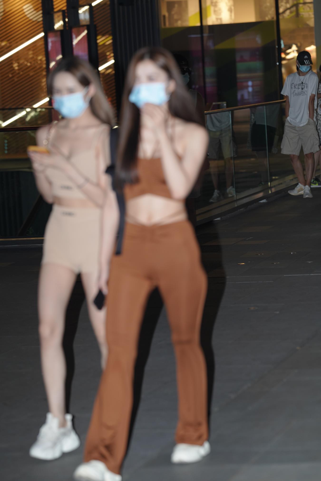 图片[4]-精选唯美街拍 NO.1143 极品仅身裤美女 [145P]-草丛看图