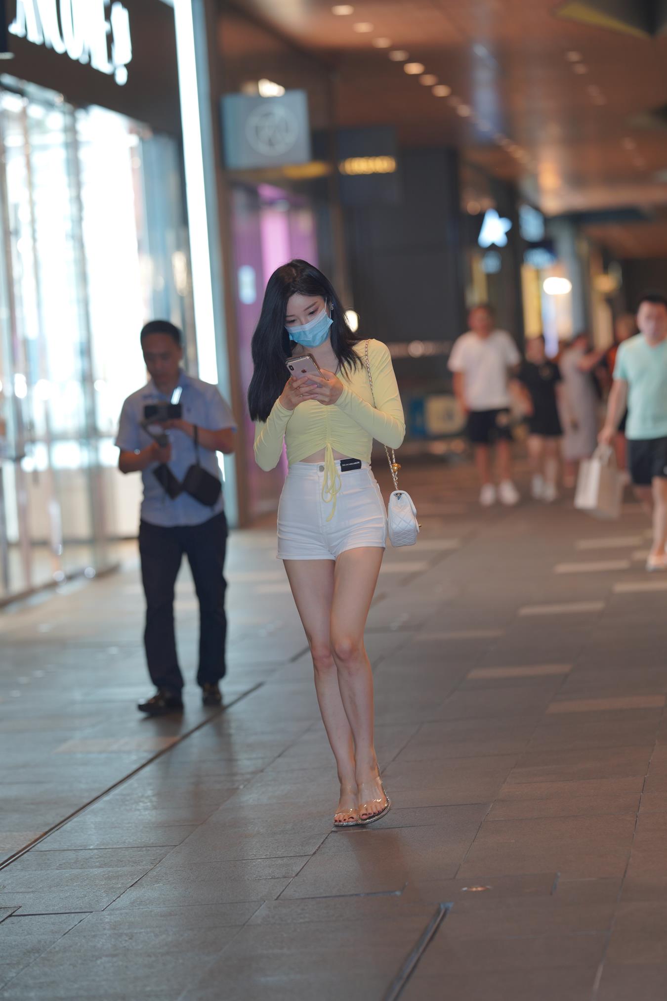 图片[5]-精选唯美街拍 NO.1161 白色热裤大长腿美女 [133P]-草丛看图