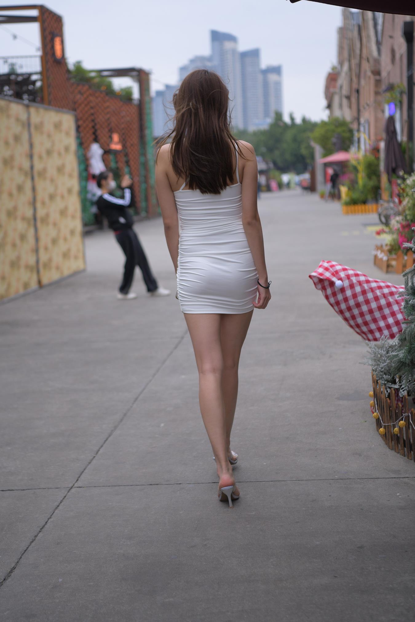 图片[3]-精选唯美街拍 NO.1151 白色包臀裙美女 (1) [84P]-草丛看图