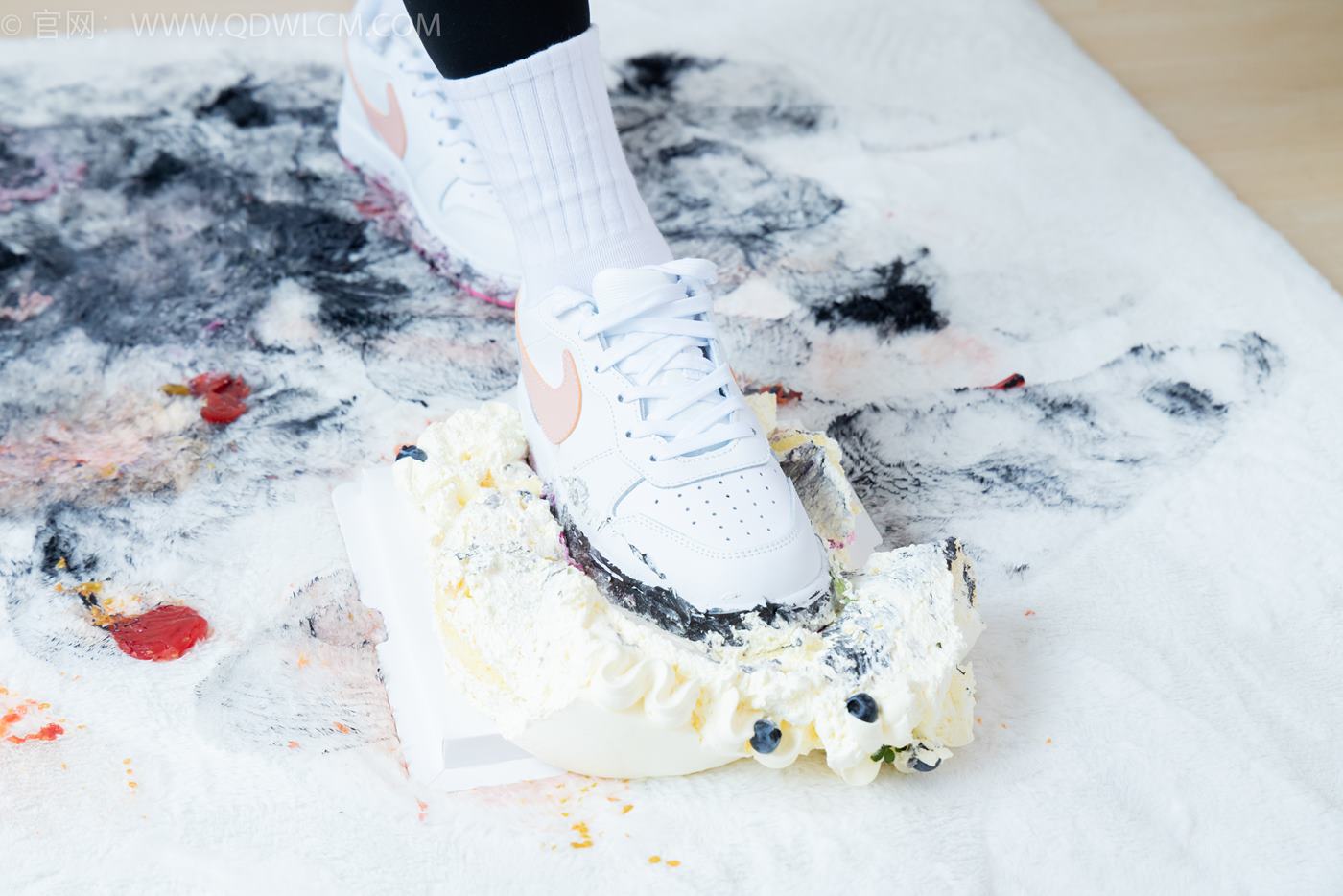 图片[2]-精选勿恋传媒 NO.2097 菜菜-如果你说[160P]-草丛看图