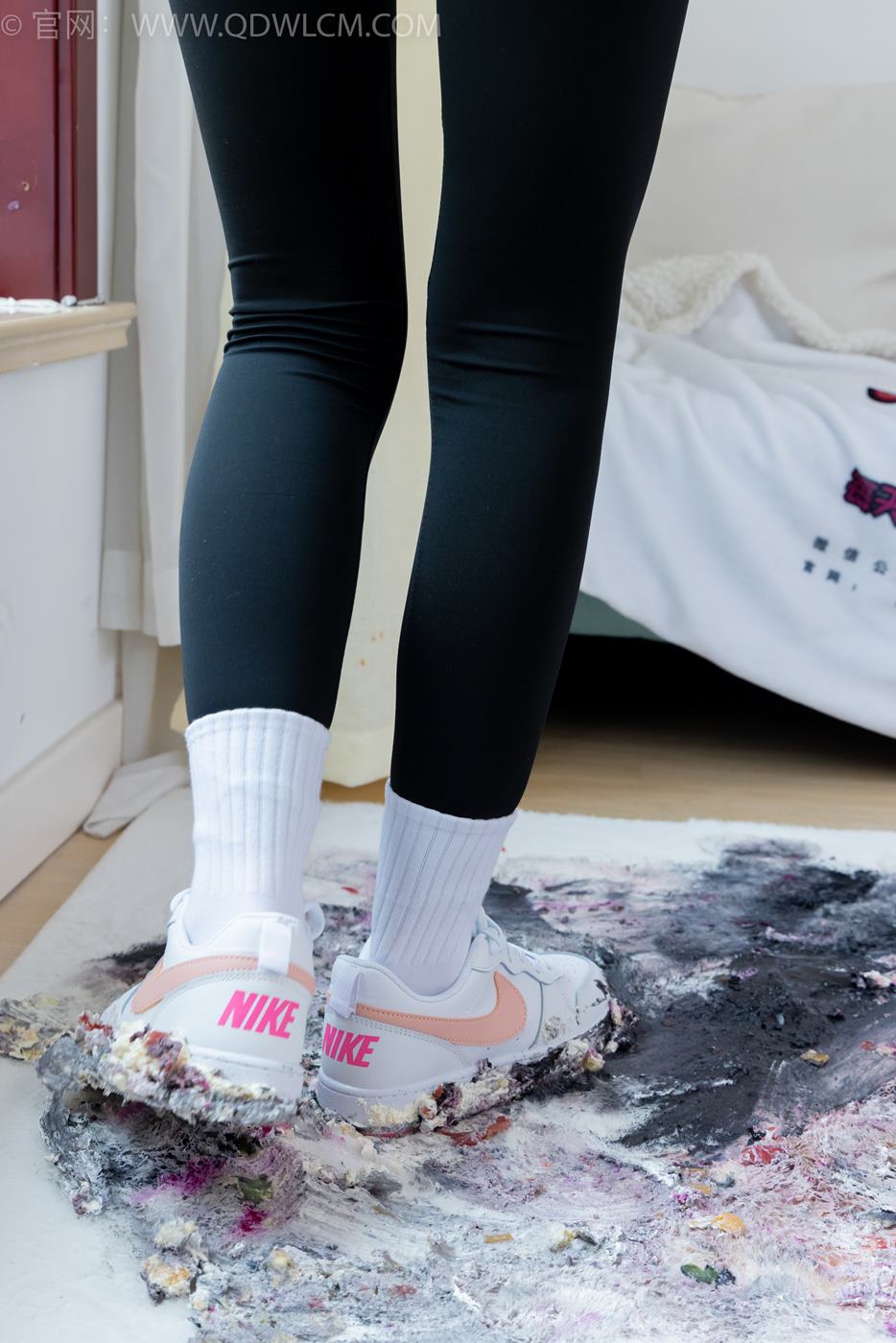 图片[7]-精选勿恋传媒 NO.2097 菜菜-如果你说[160P]-草丛看图