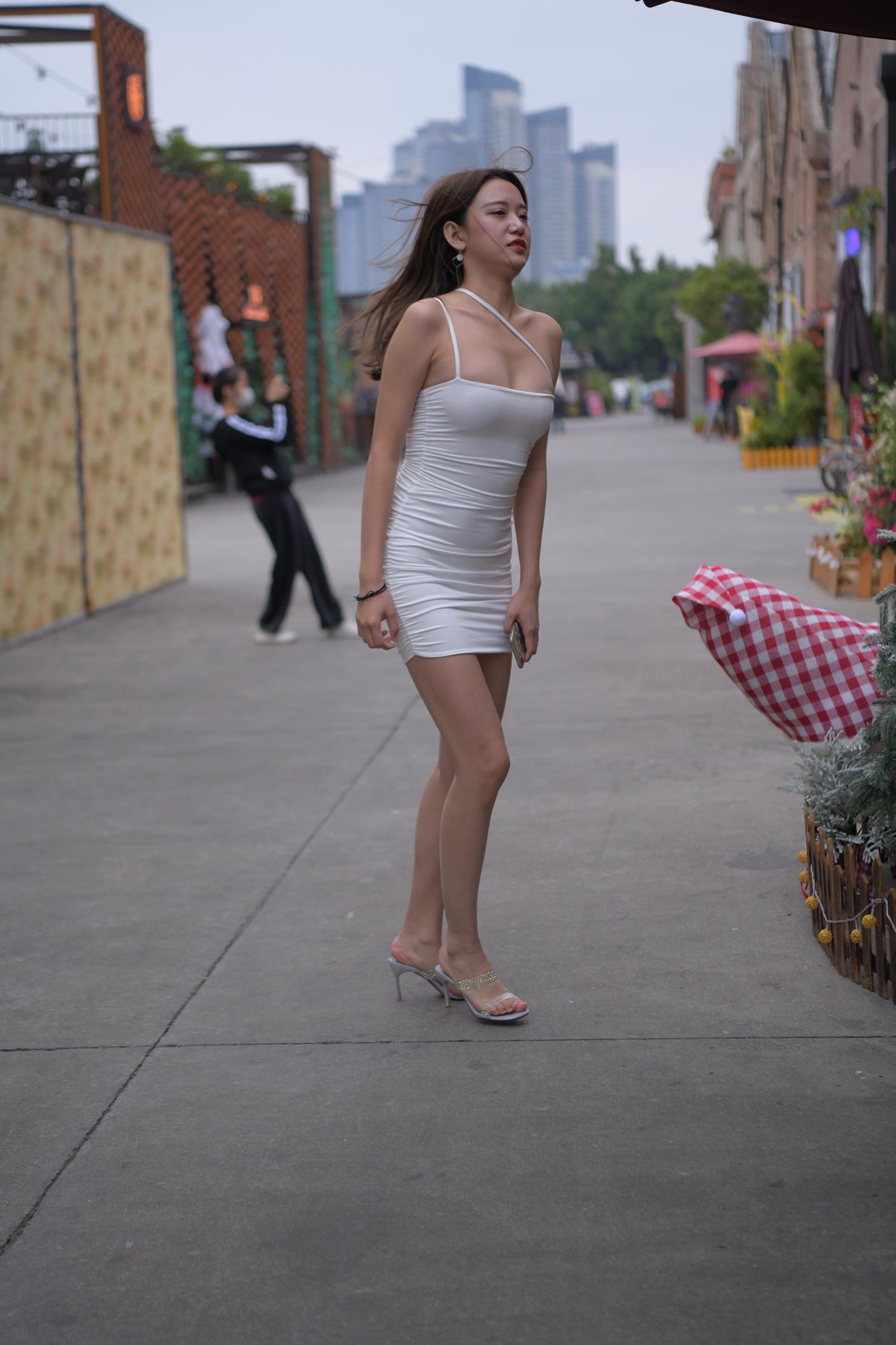 图片[4]-精选唯美街拍 NO.1151 白色包臀裙美女 (2) [84P]-草丛看图