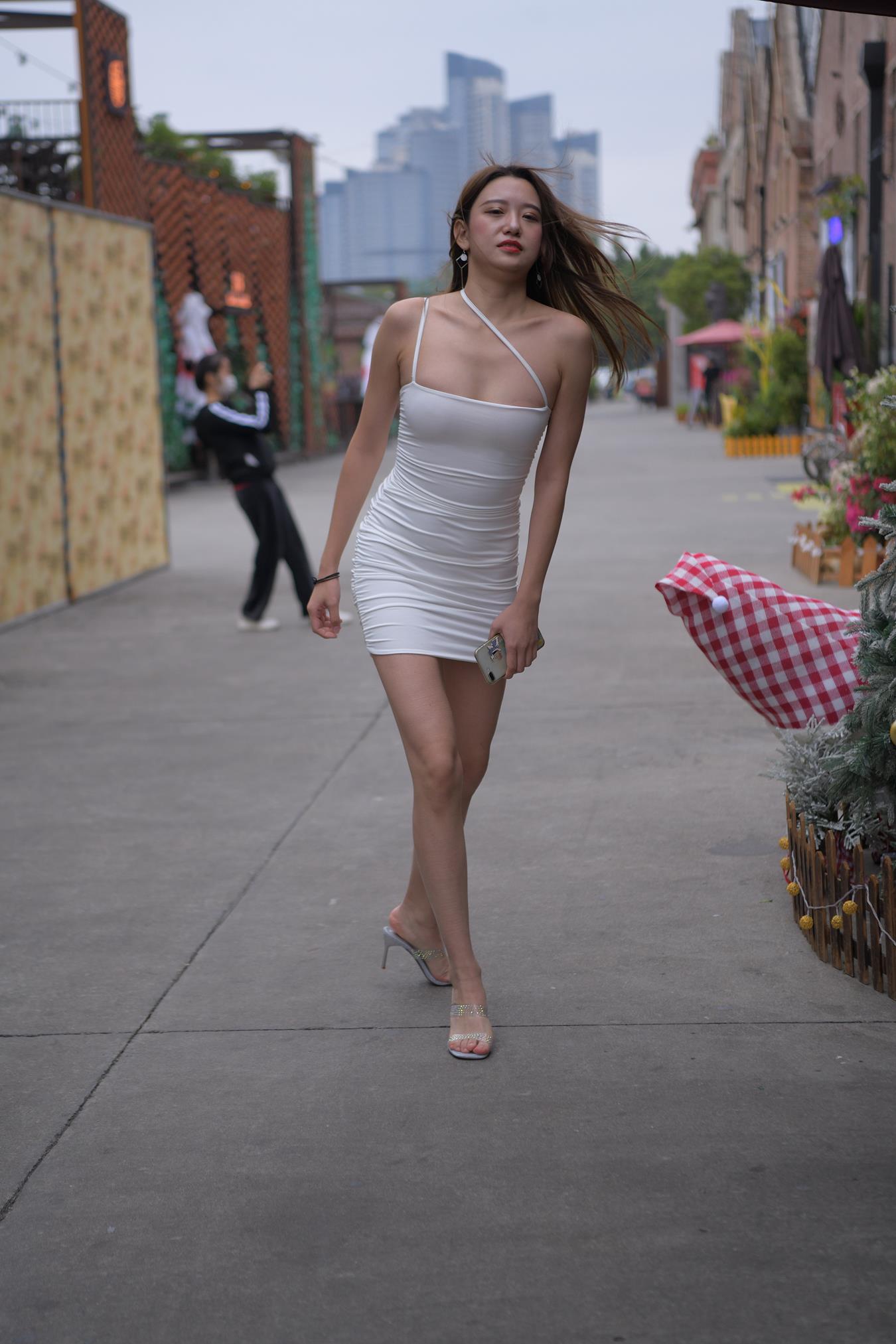 图片[5]-精选唯美街拍 NO.1151 白色包臀裙美女 (2) [84P]-草丛看图