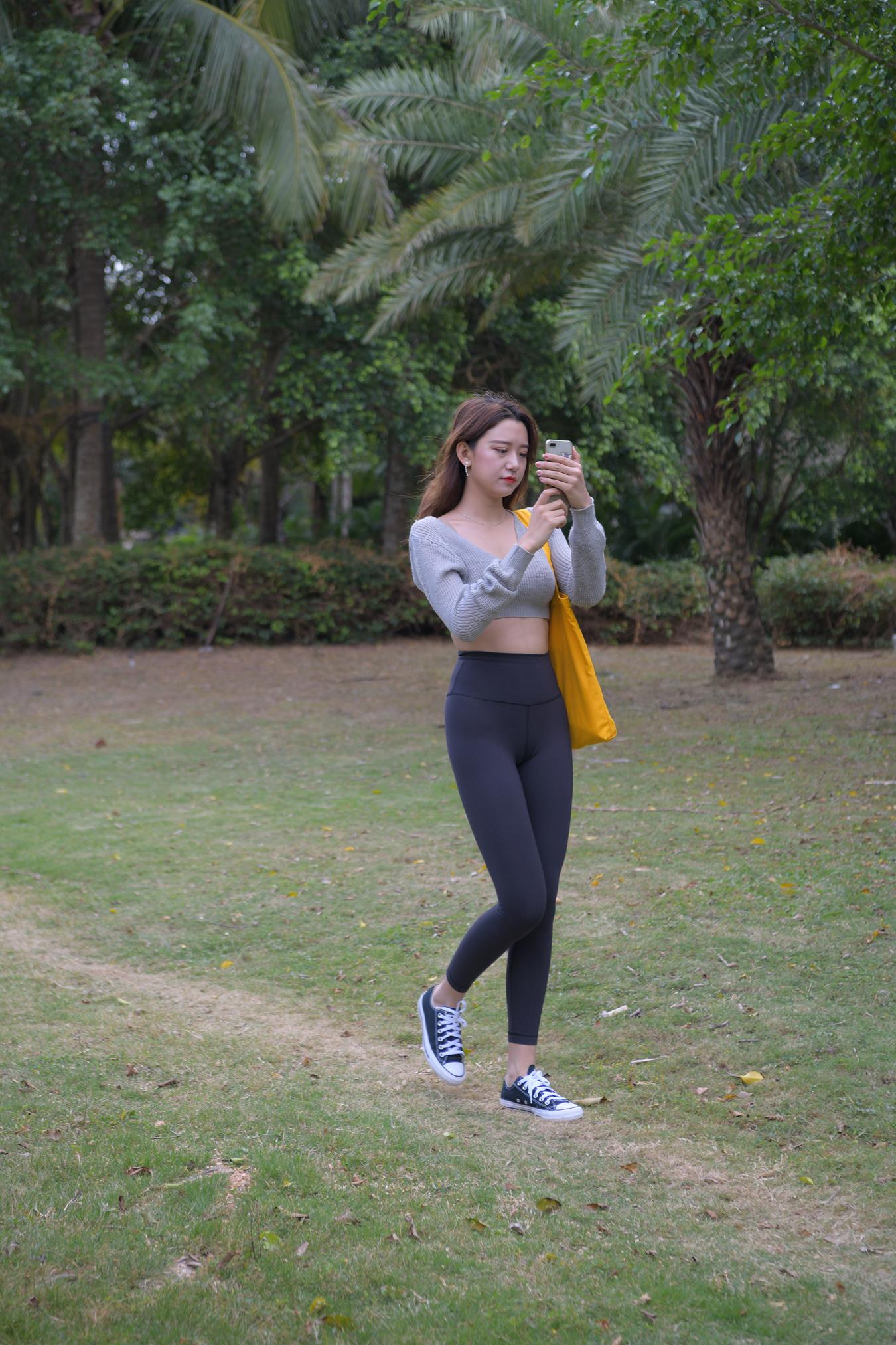 图片[6]-精选唯美街拍 NO.1150 黑色仅身瑜伽裤美女 (2) [84P]-草丛看图