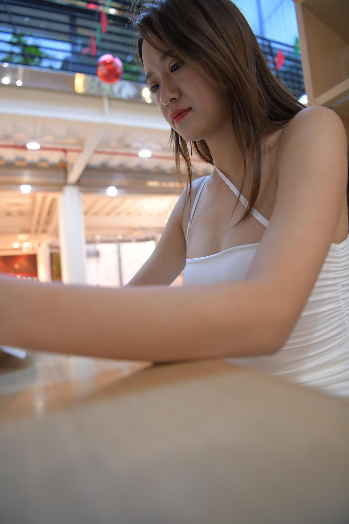 图片[5]-精选唯美街拍 NO.1151 白色包臀裙美女 (3) [84P]-草丛看图