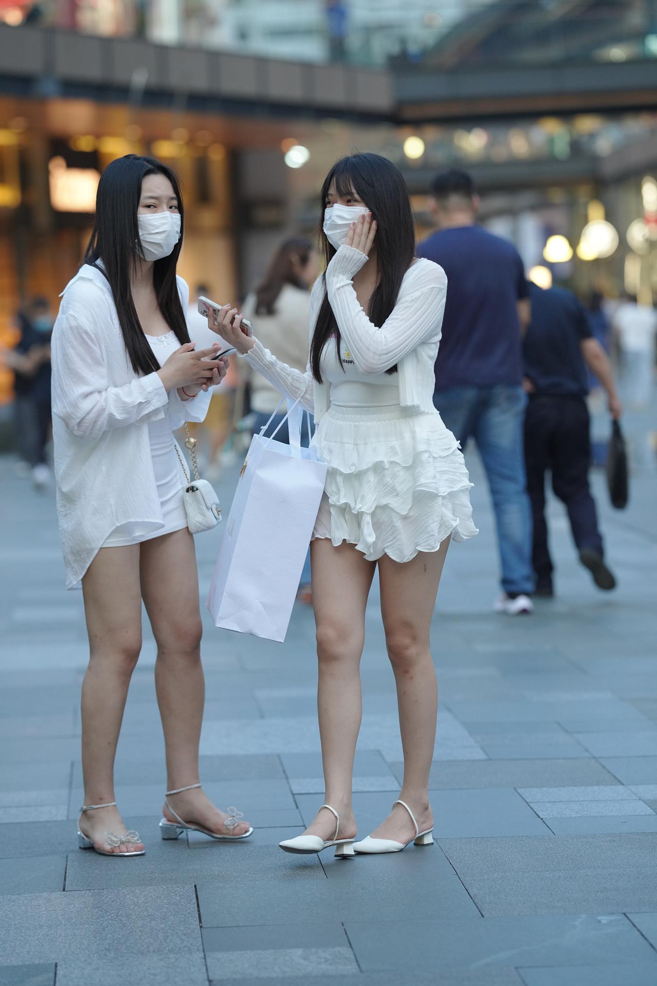 图片[3]-精选唯美街拍 NO.1168 短裙 [37P]-草丛看图