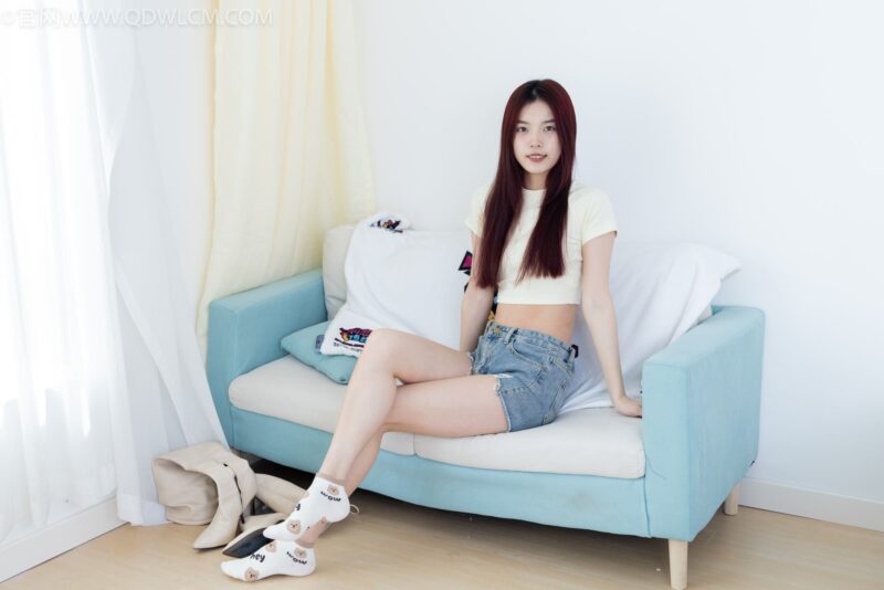 精选勿恋传媒 NO.2112 茯苓-往事如烟[182P]-草丛看图