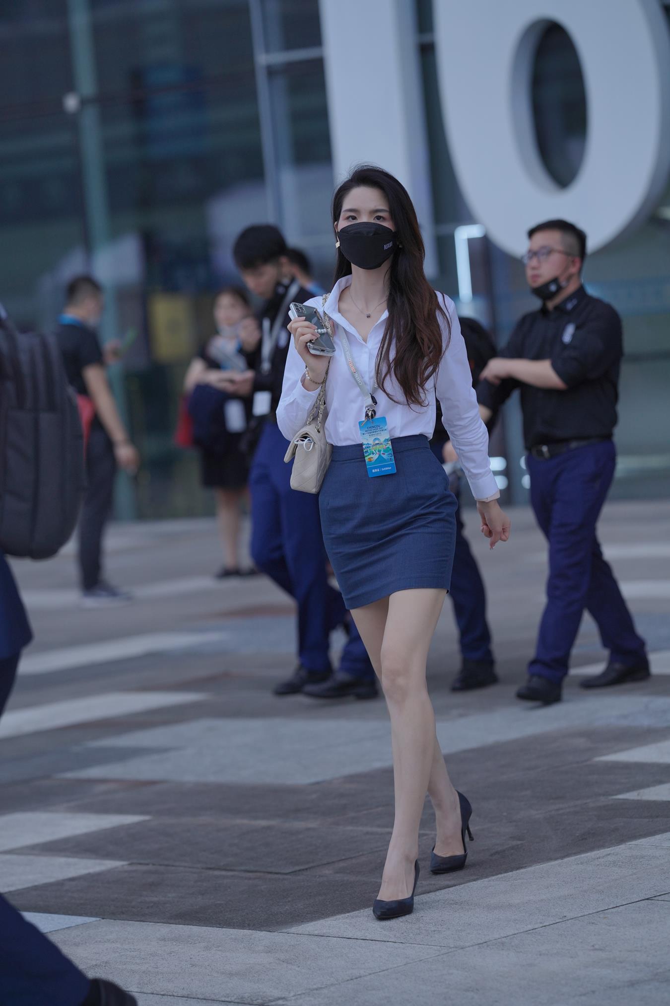 图片[5]-精选唯美街拍 NO.1141 还在上班的蓝裙美女 [65P]-草丛看图