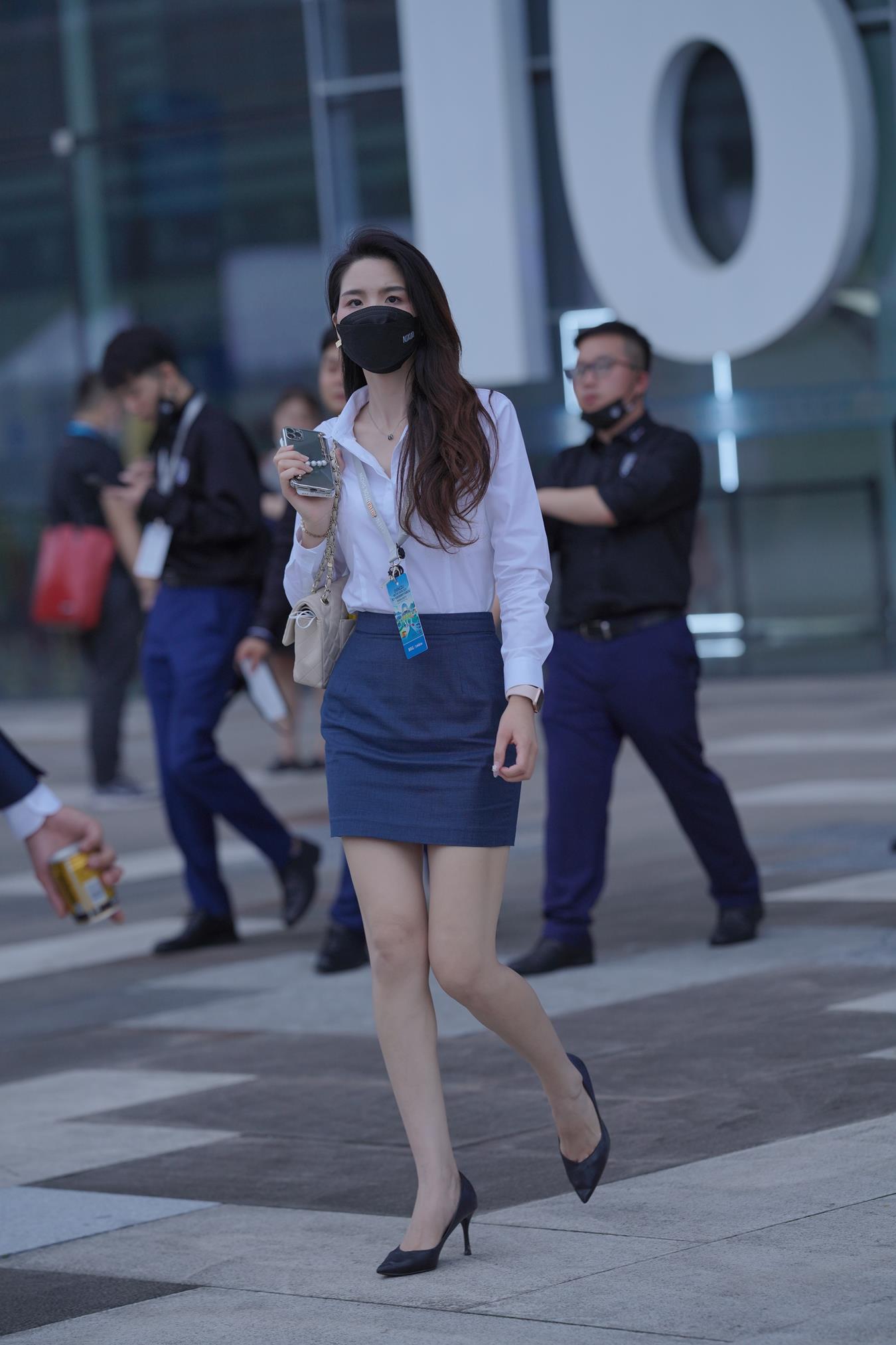 图片[8]-精选唯美街拍 NO.1141 还在上班的蓝裙美女 [65P]-草丛看图