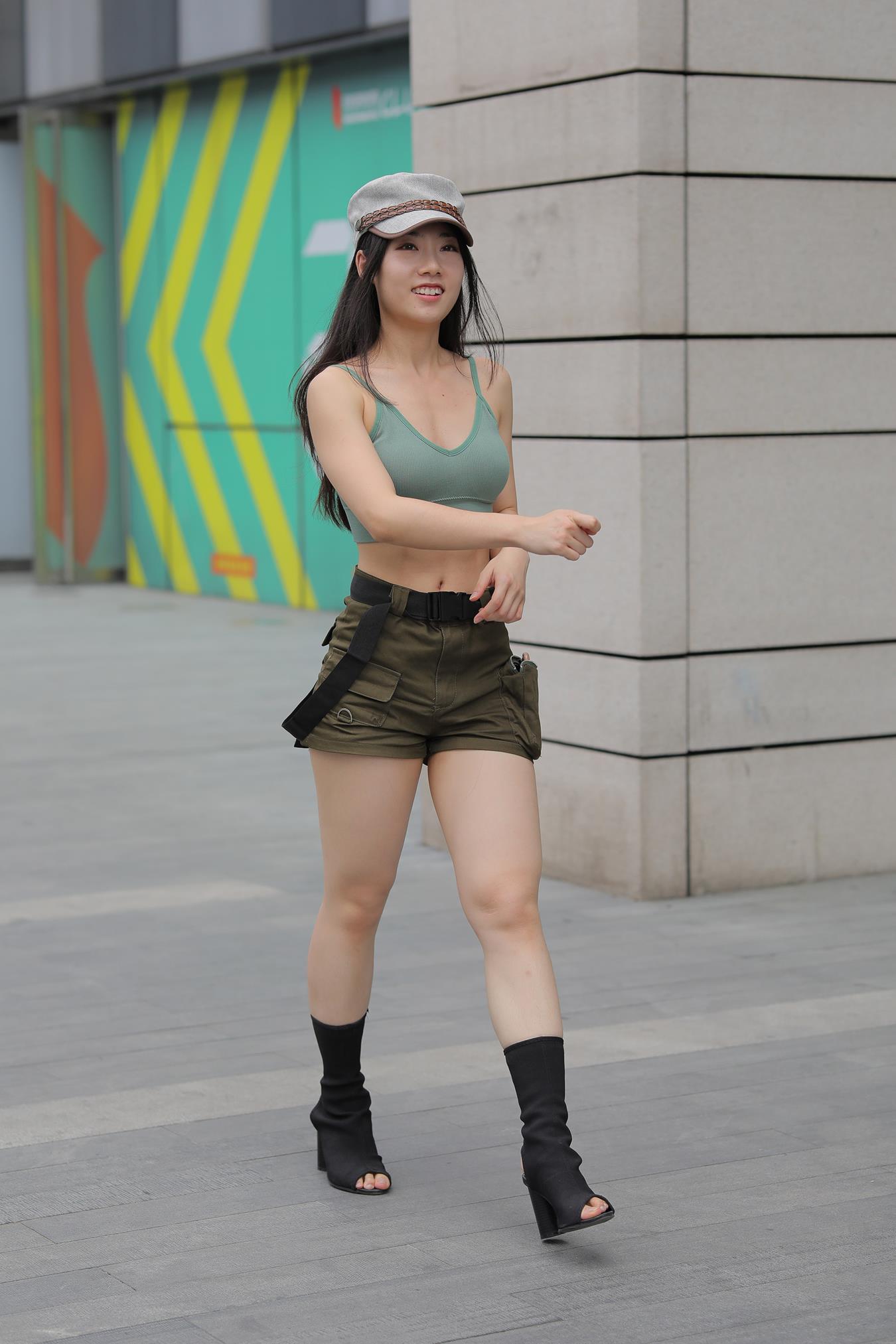 图片[2]-精选唯美街拍 NO.1147 初次见面 让人羡慕的腹肌 (1) [84P]-草丛看图