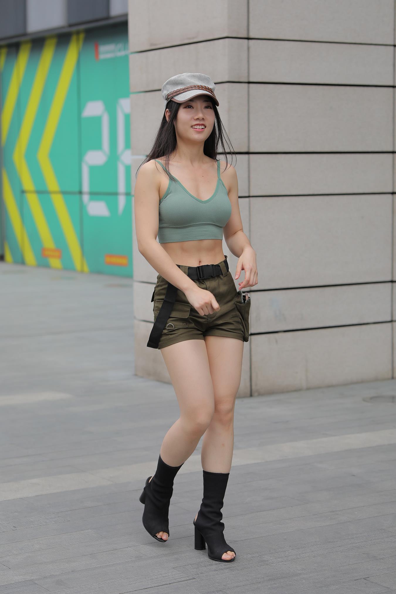 图片[3]-精选唯美街拍 NO.1147 初次见面 让人羡慕的腹肌 (1) [84P]-草丛看图