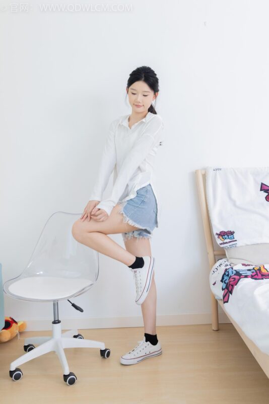 精选勿恋传媒 NO.2076 小竹-南山忆[150P]-草丛看图