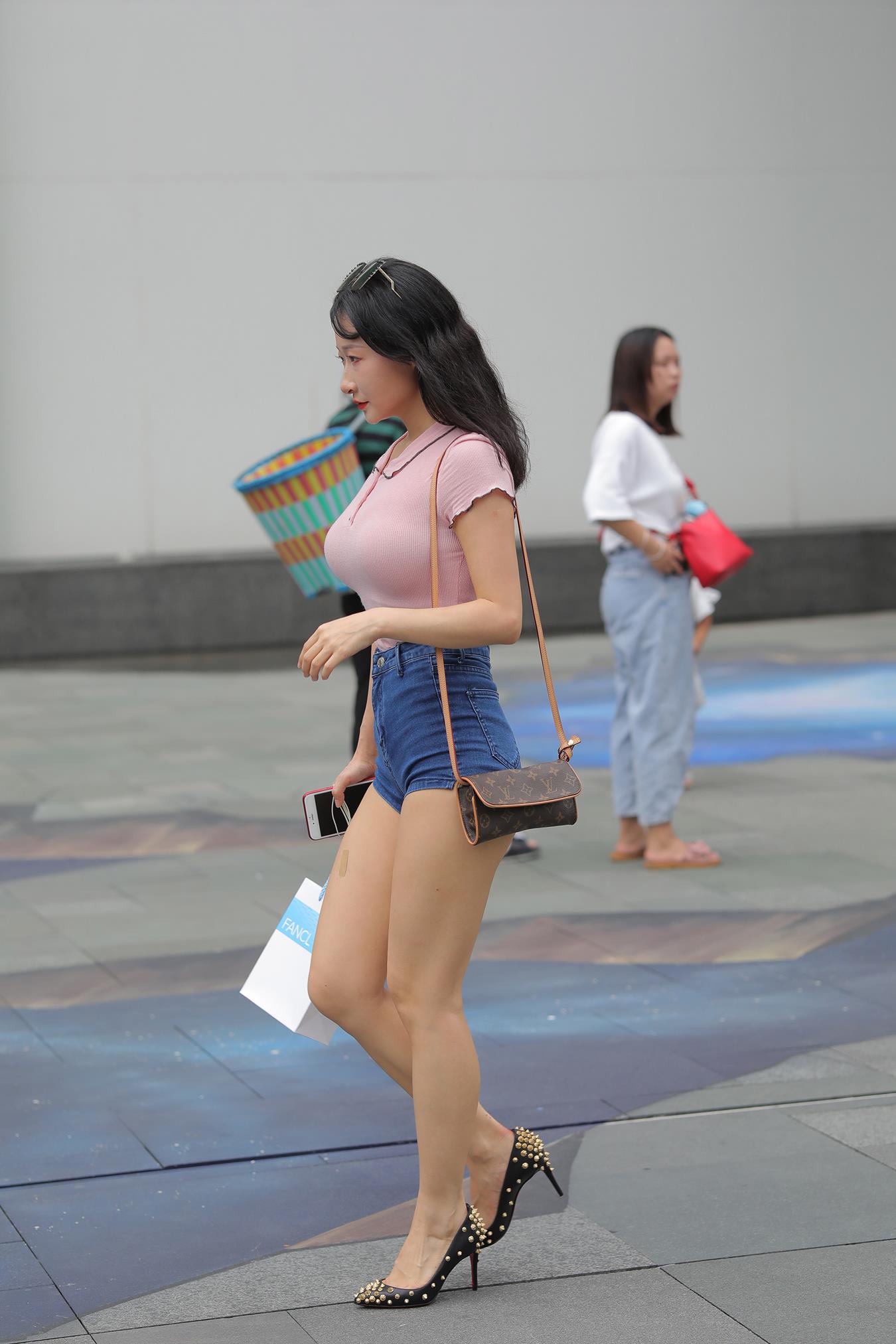 图片[2]-精选唯美街拍 NO.1134 热裤美女  (1) [84P]-草丛看图