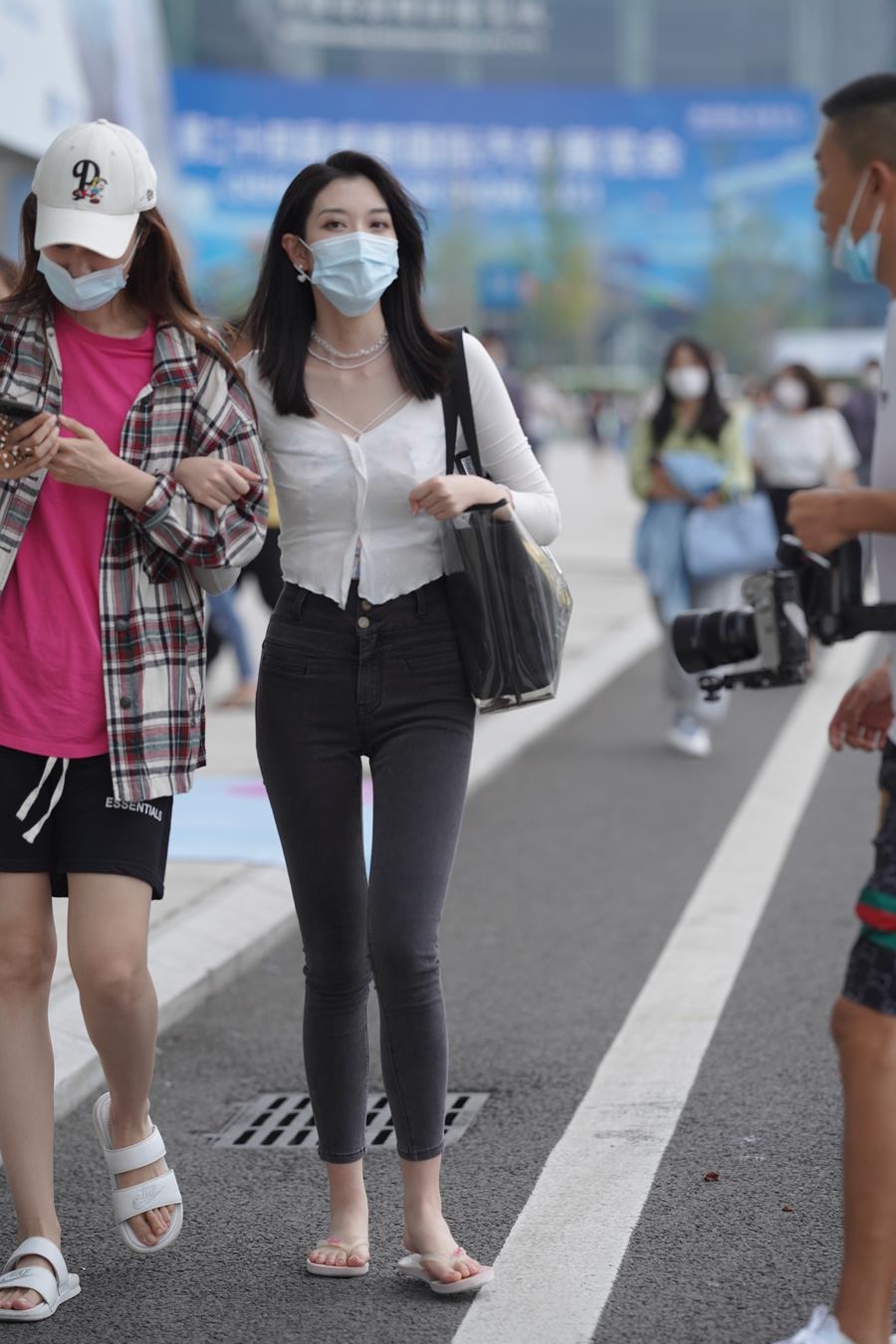 图片[4]-精选唯美街拍 NO.1110 紧牛美女3 [42P]-草丛看图