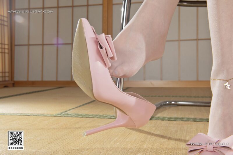 精选[Ligui丽柜]2024.10.07 互士 甜甜[62+1P]-草丛看图