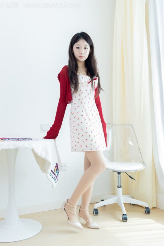 精选勿恋传媒 NO.2087 丹丹-重建勇气[150P]-草丛看图