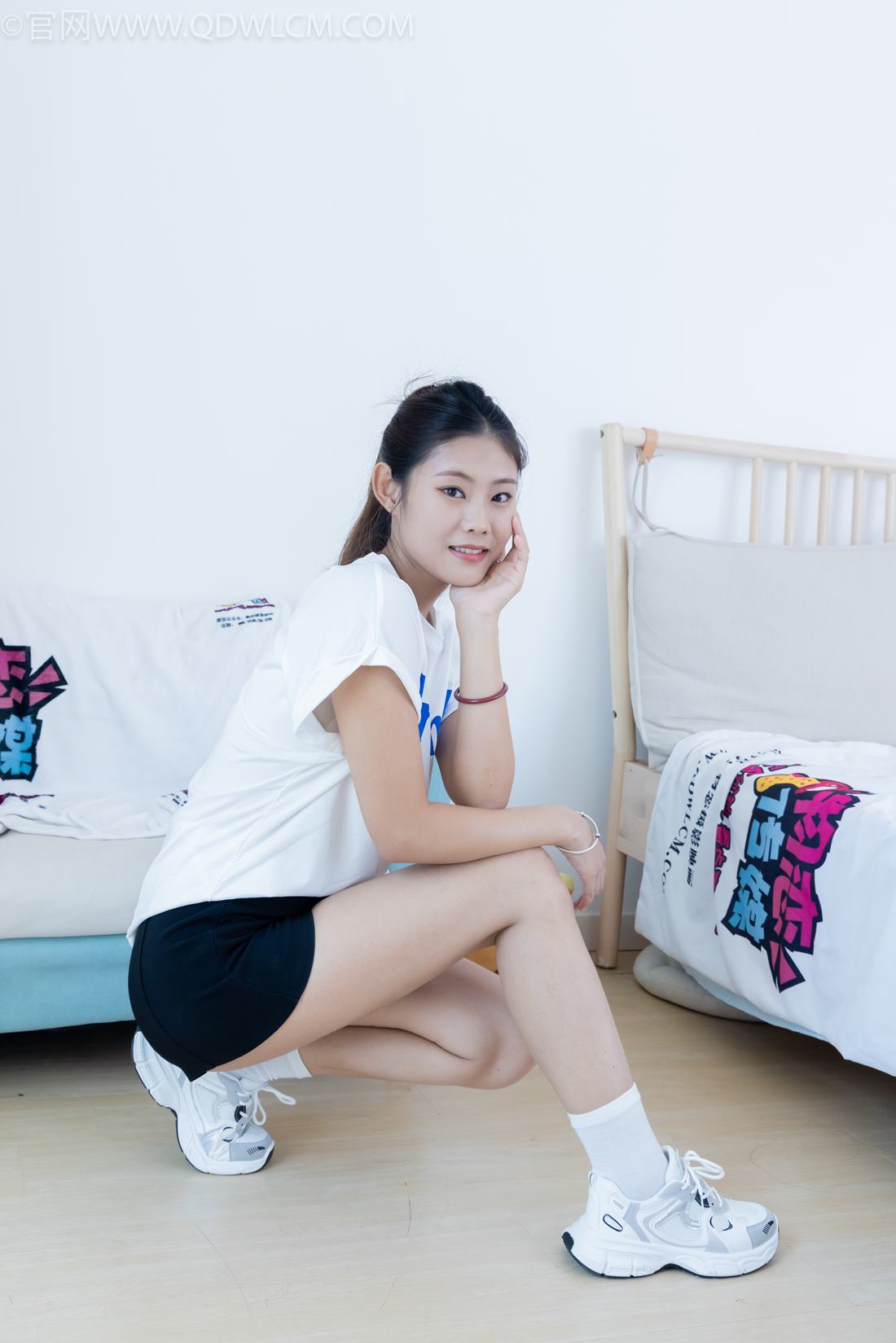 图片[2]-精选勿恋传媒 NO.2102 林林-美好相伴[150P]-草丛看图