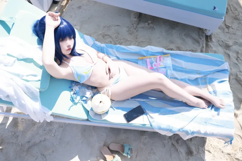 精选G44不会受伤 – 八奈见杏菜 泳装[22P]-草丛看图