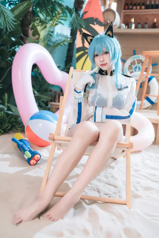 精选小空sora  – nikke胜利女神 海伦[8P]-草丛看图