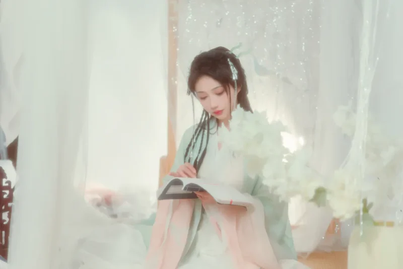 精选[YITUYU艺图语]2023.03.14 长夏 绮罗生的小苏苏[23+1P]-草丛看图