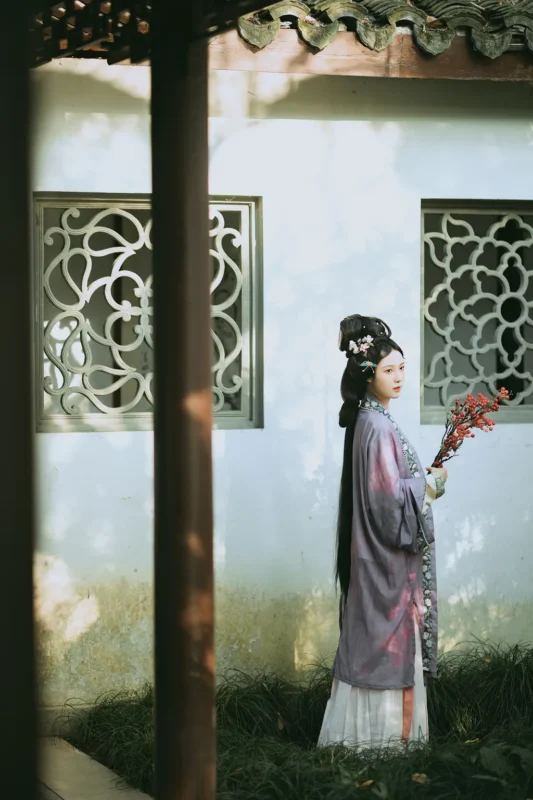 精选[YITUYU艺图语]2023.03.04 自秋来 折子语-阿语[39+1P]-草丛看图