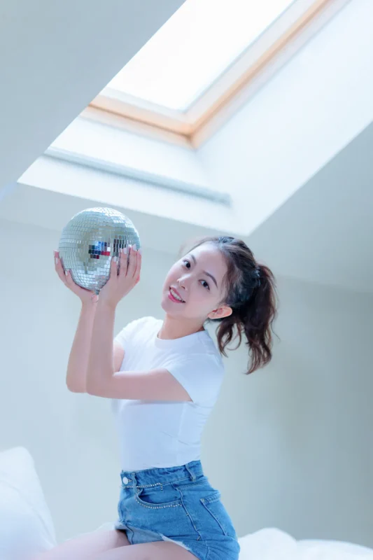 精选[YITUYU艺图语]2023.03.03 元气少女 ansuya[23+1P]-草丛看图