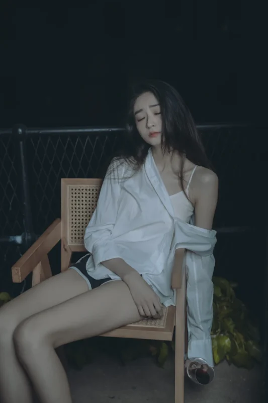 精选[YITUYU艺图语]2023.02.27 如果能成为你害怕失去的人就好了 小泽[28+1P]-草丛看图