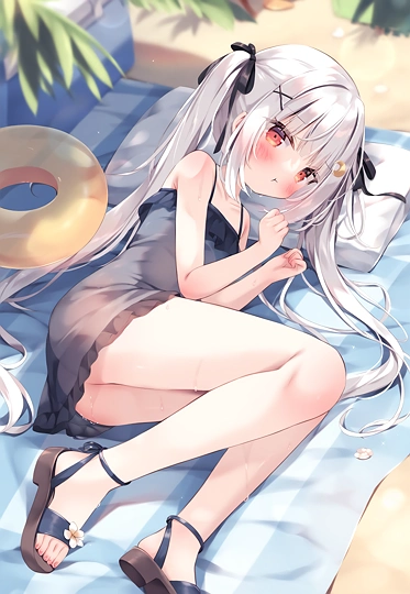 小雪的夏日-草丛看图